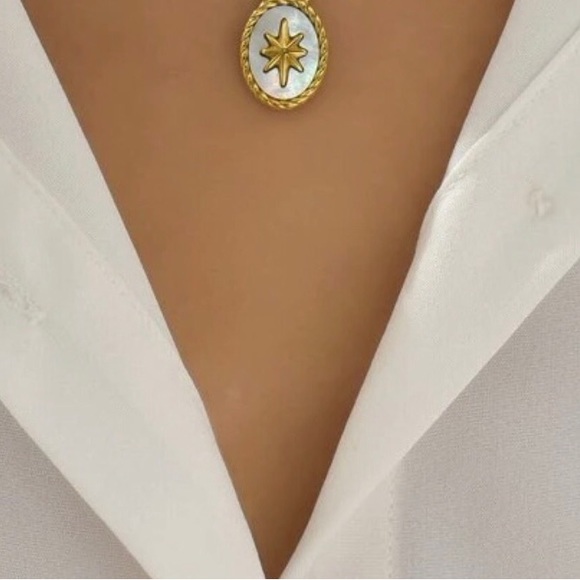 Mother of Pearl Star- White Iridescent Shell Ishtar Starburst Stainless Necklace - Picture 3 of 17